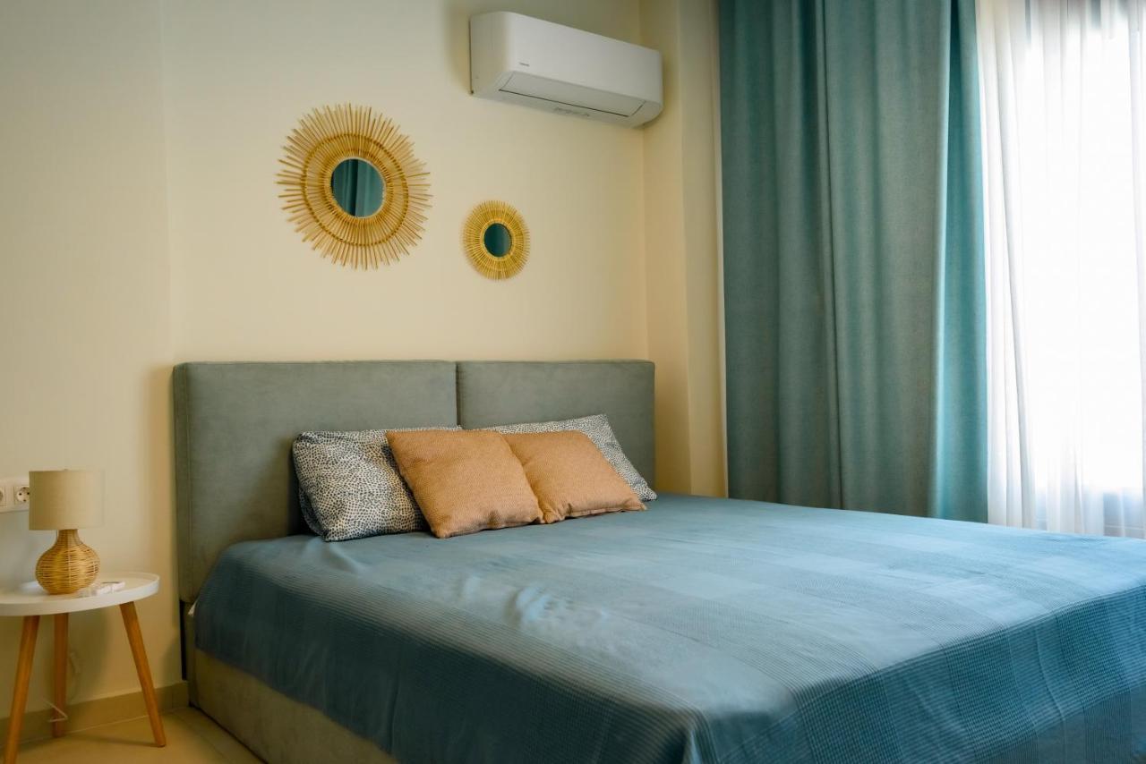 Itaka Familiy Apartments - Halkidiki Suites Com Никити Экстерьер фото